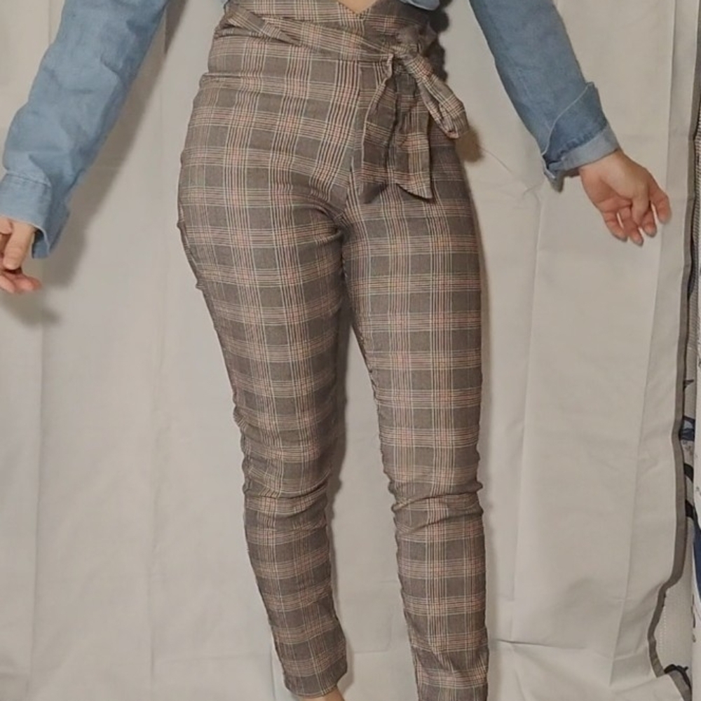 Fashion Nova Plaid Skinny Pants - Gray and Pink Sixe S